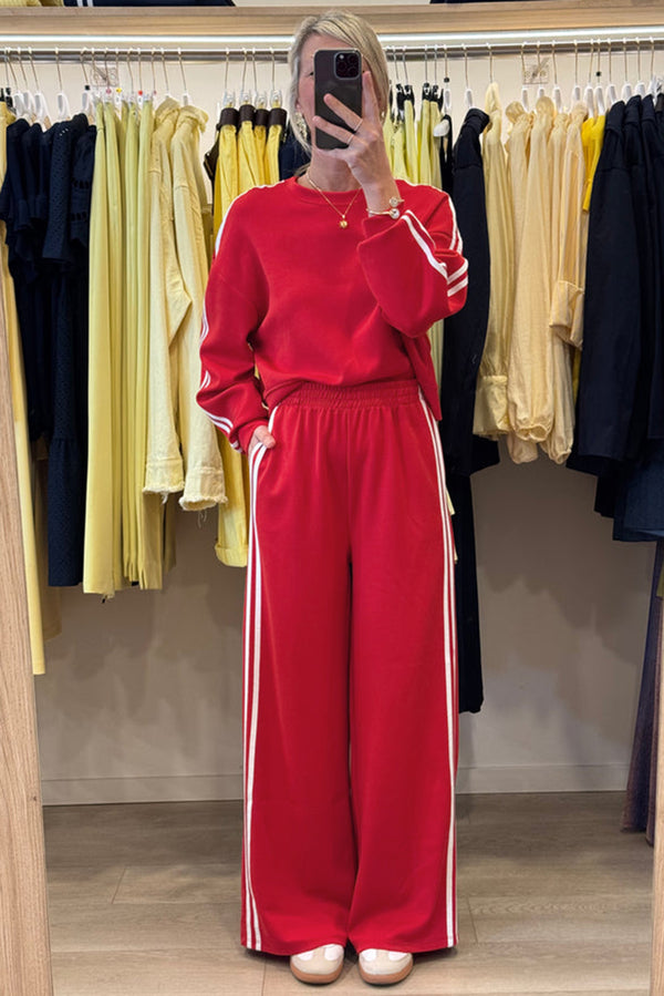 Red Varsity Striped Detail Crewneck Pullover Elastic Sweatpants 2pcs Outfit