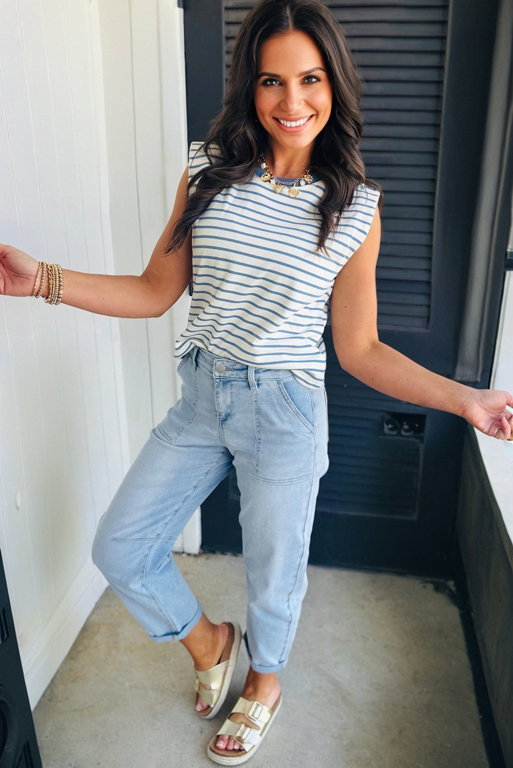 High Rise Barrel Relaxed Patch Pocket Jeans