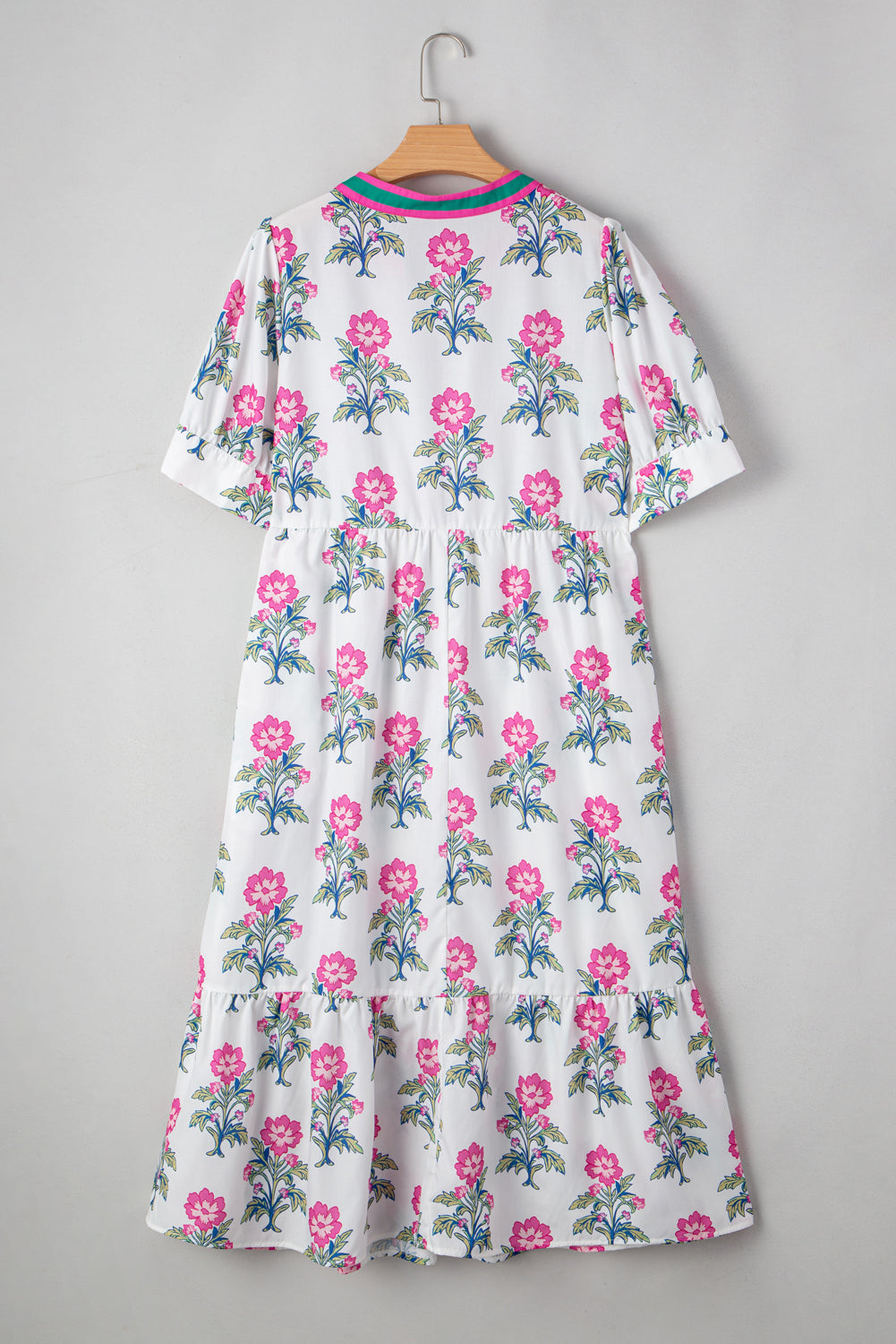 Allover Print Contrast Split Neckline Short Puff Sleeve Curvy Dress