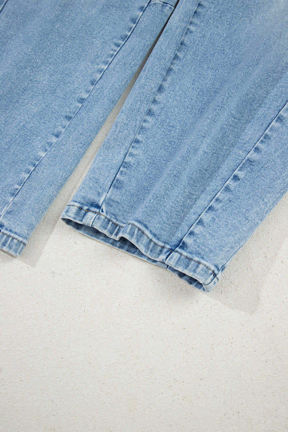 Flower Patched Light Wash Cropped High Waist Jeans