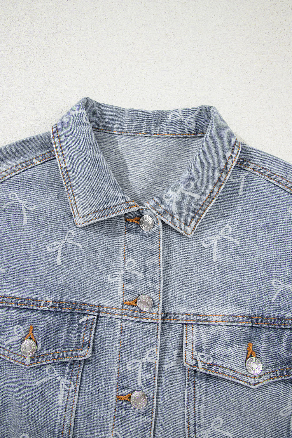 Bow Knot Print Light Wash Raw Hem Denim Jacket