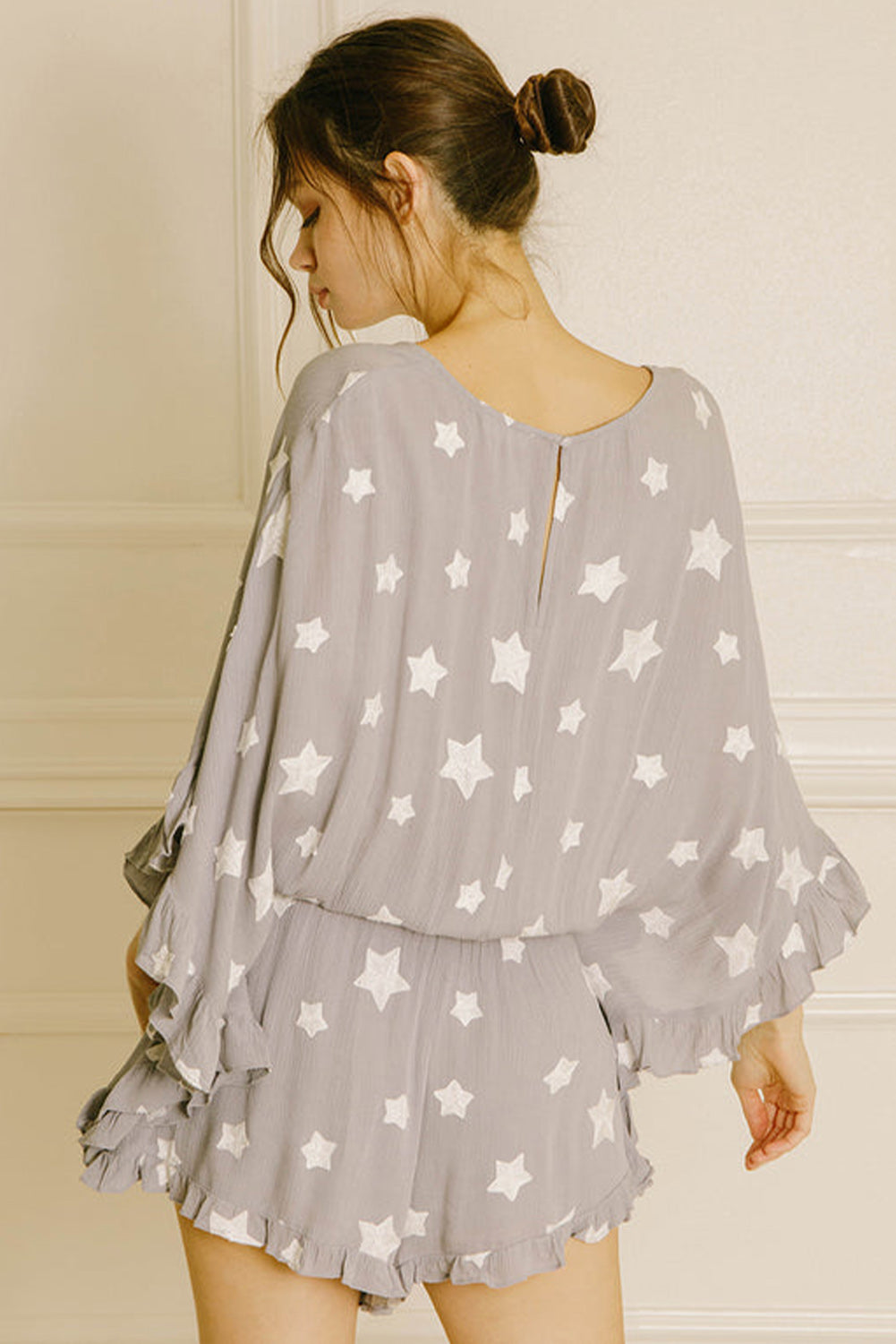 Star Print Crinkle Textured Kimono Ruffle Sleeve Romper