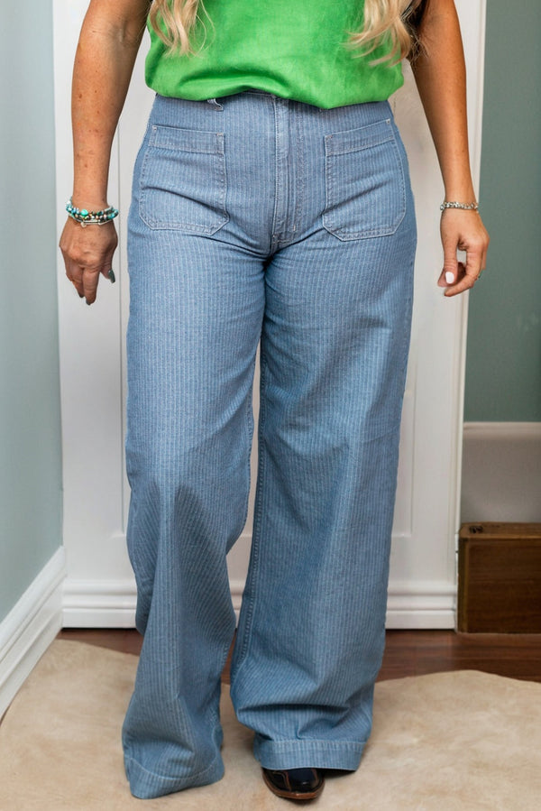 Patched Pocket Textured Wide Leg Plus Size Jeans