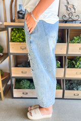 Flower Patched Light Wash Cropped High Waist Jeans