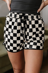 Checkered Drawstring Elastic Waist Casual Shorts