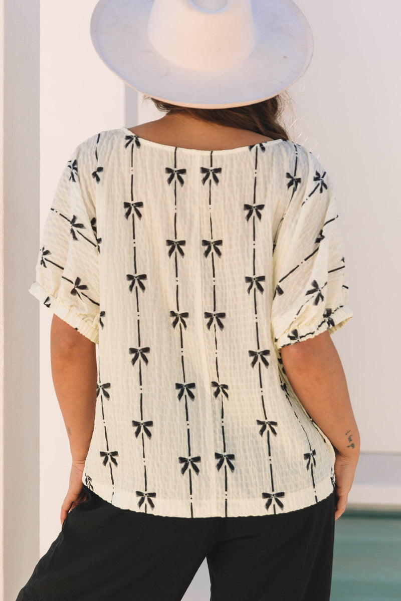Flowy and Comfortable Bow Print Puff Short Sleeve Top