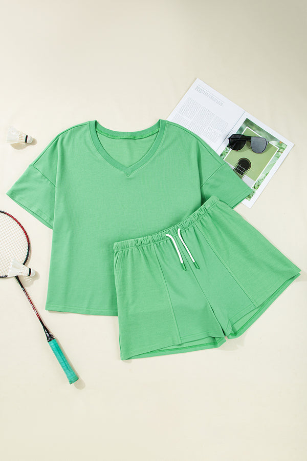 Plus Size V Neck Tee Patched Pocket Drawstring Shorts Set