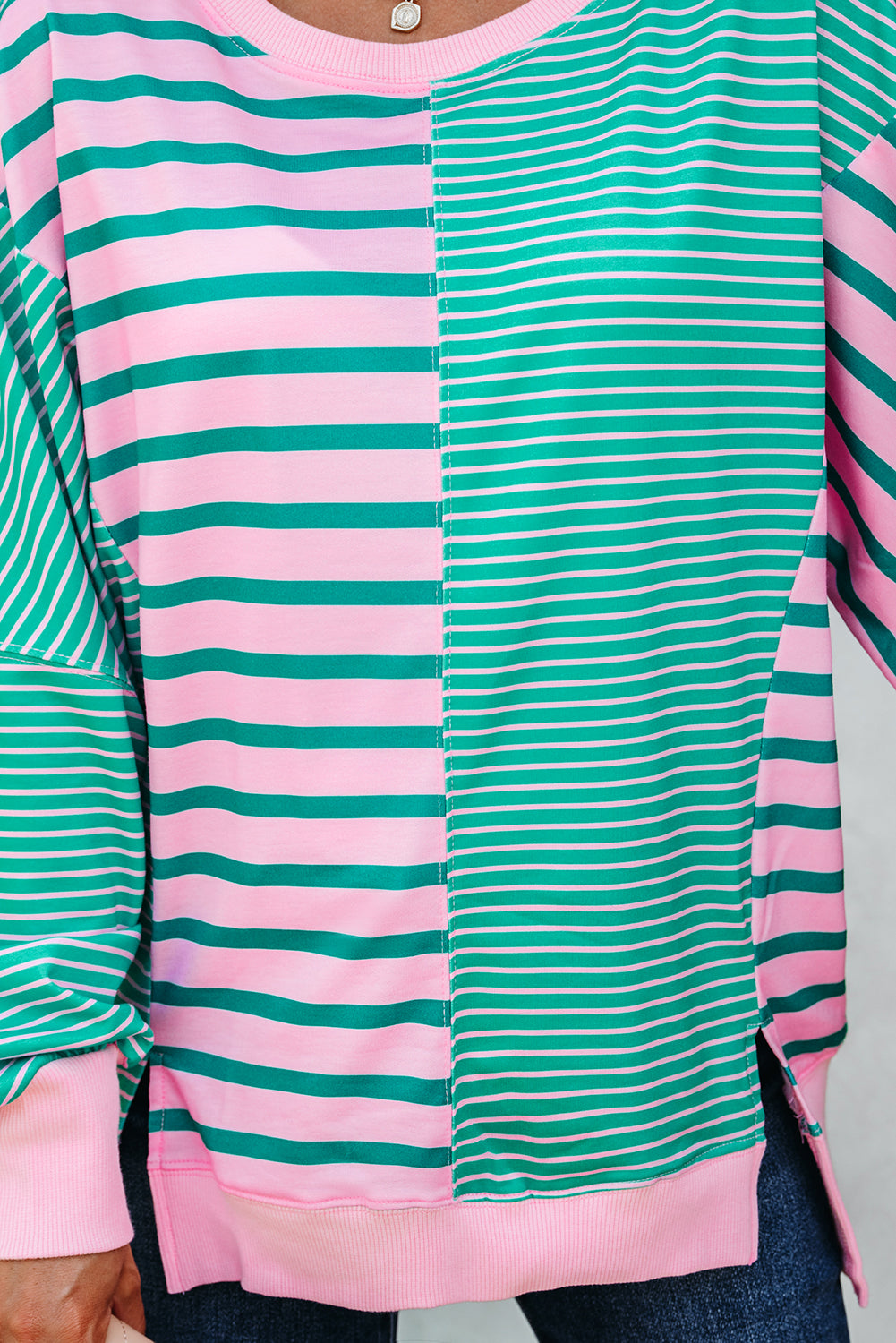 Stripe Mix Pattern Color Block Patchwork Side Slit Baggy Sweatshirt